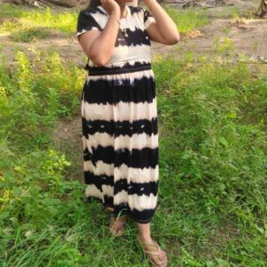 DIY and DIY Black and white maternity maxi